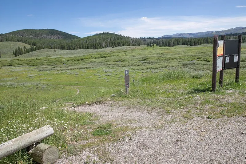 Five Seconds to Make the Case: The Trailhead Sign Test for Your Homepage